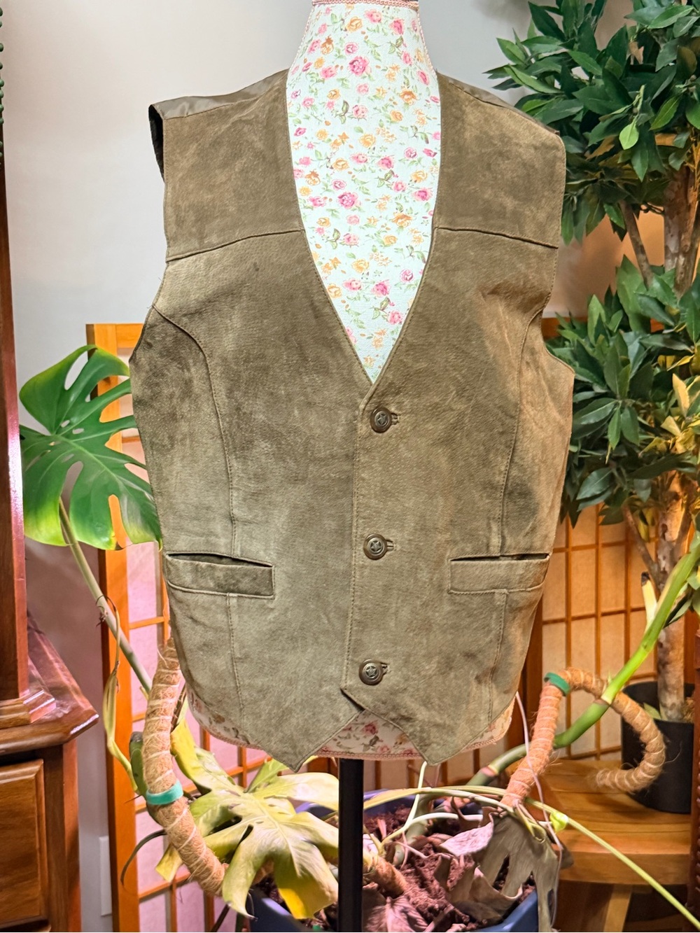 VTG Company B Brown Suede Leather Western Vest Cowboy Star Buttons Men's M